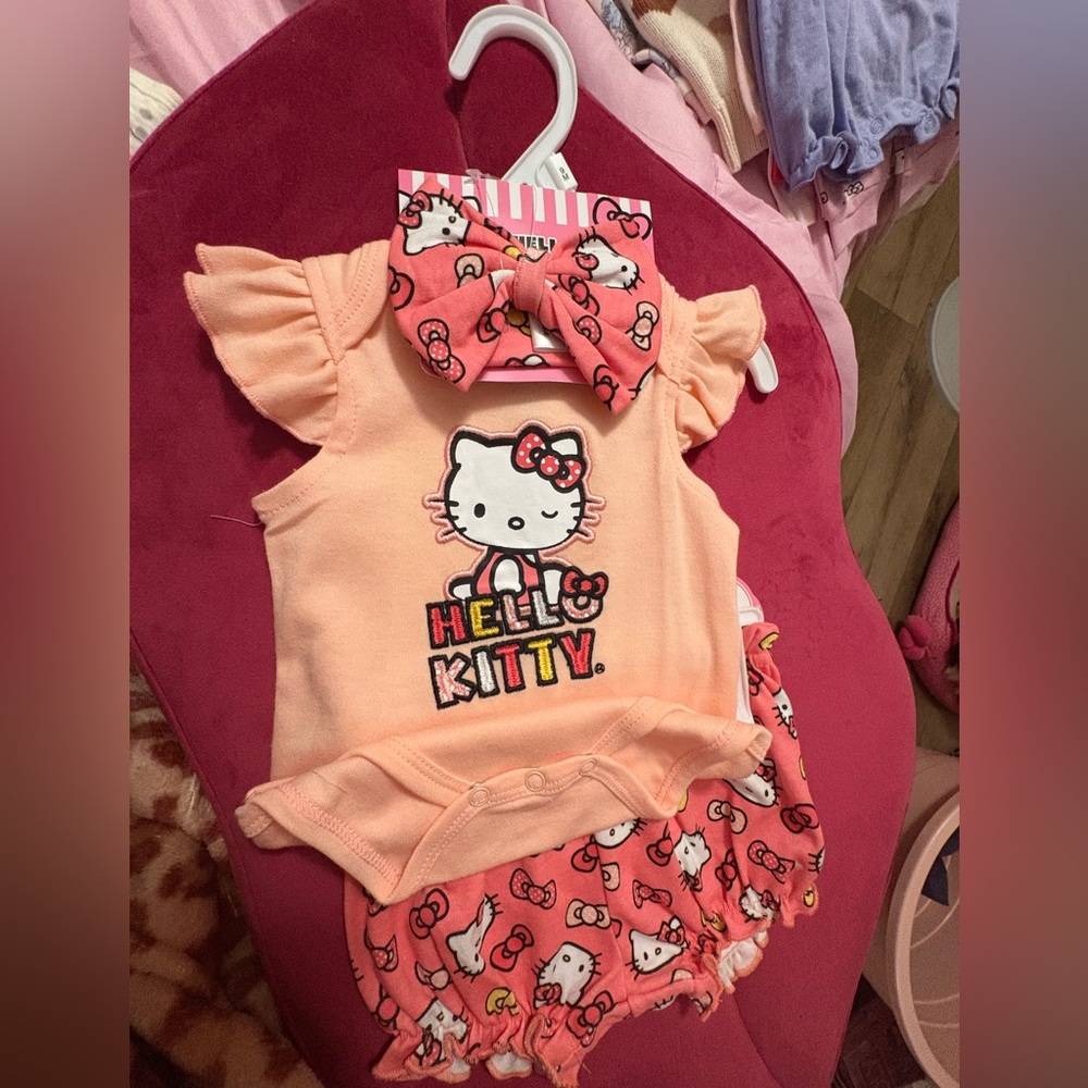 Hello Kitty Coral Baby Set with Bow